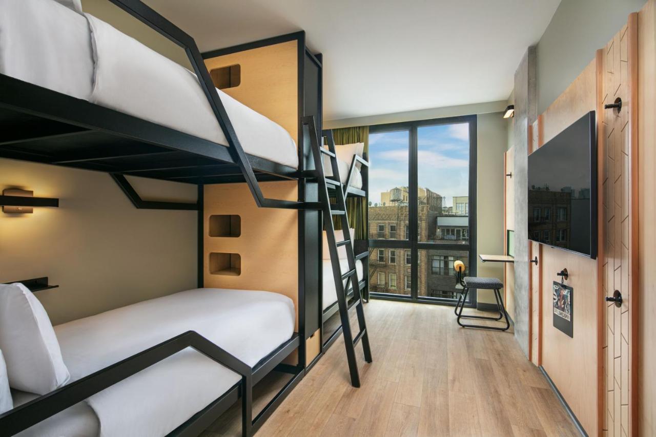 Moxy Brooklyn Williamsburg Hotel นิวยอร์ก ภายนอก รูปภาพ