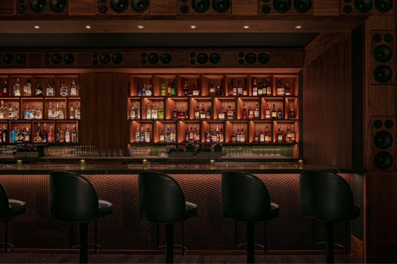 Moxy Brooklyn Williamsburg Hotel นิวยอร์ก ภายนอก รูปภาพ