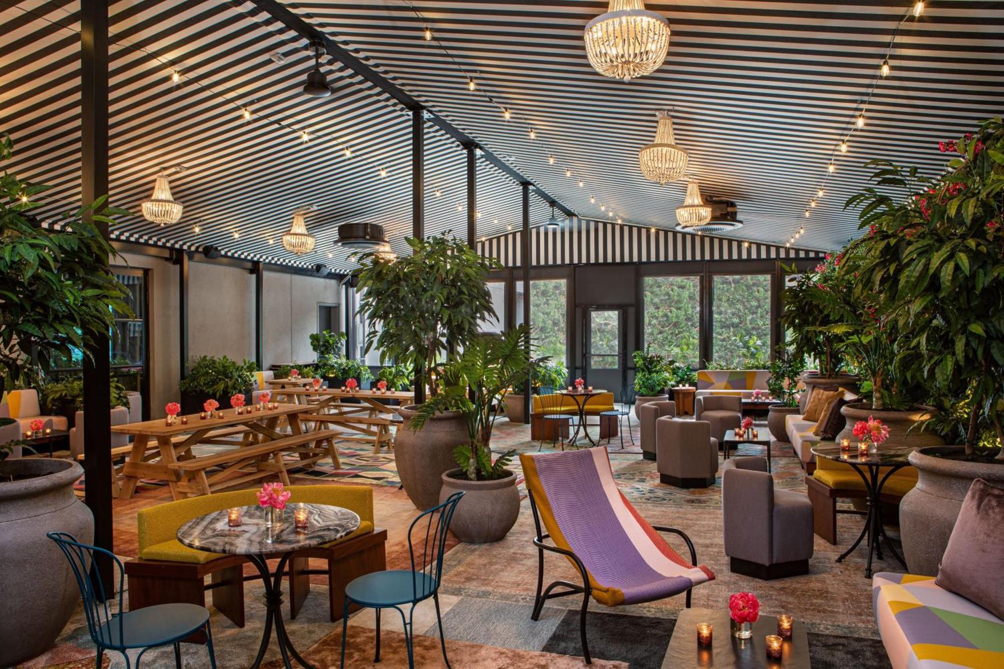Moxy Brooklyn Williamsburg Hotel นิวยอร์ก ภายนอก รูปภาพ