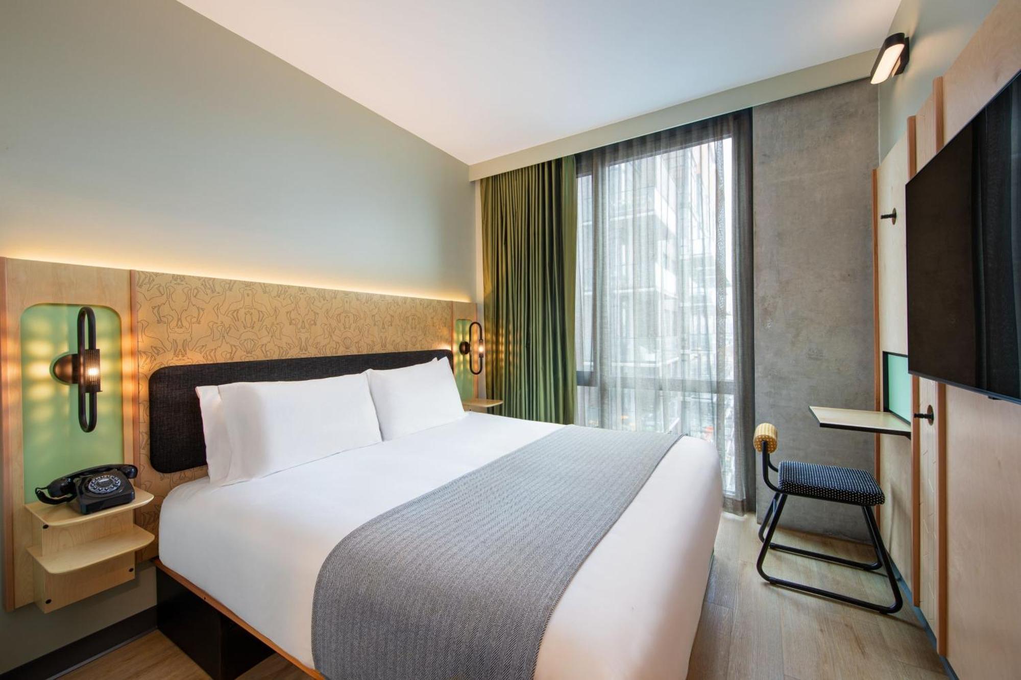 Moxy Brooklyn Williamsburg Hotel นิวยอร์ก ภายนอก รูปภาพ
