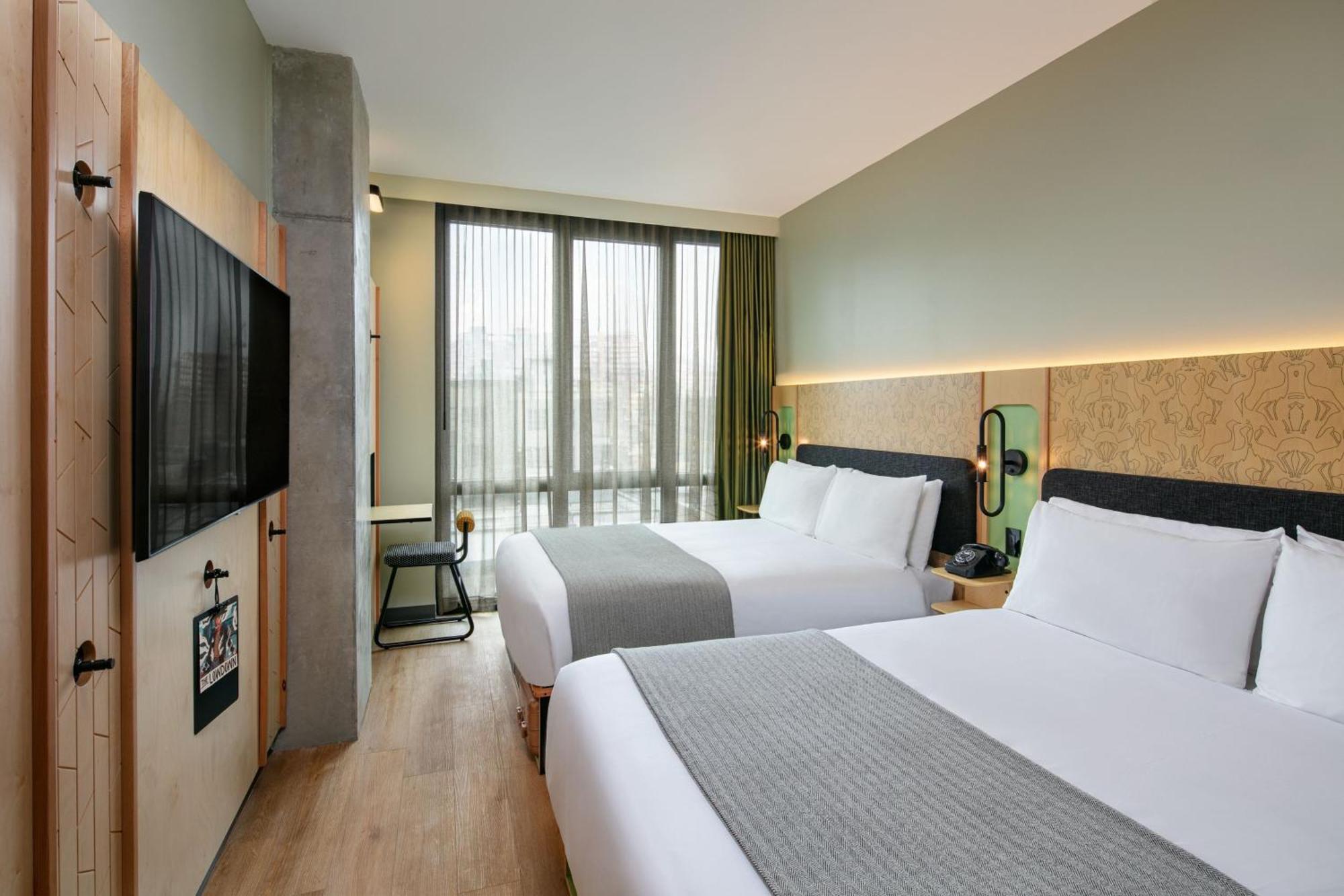 Moxy Brooklyn Williamsburg Hotel นิวยอร์ก ภายนอก รูปภาพ